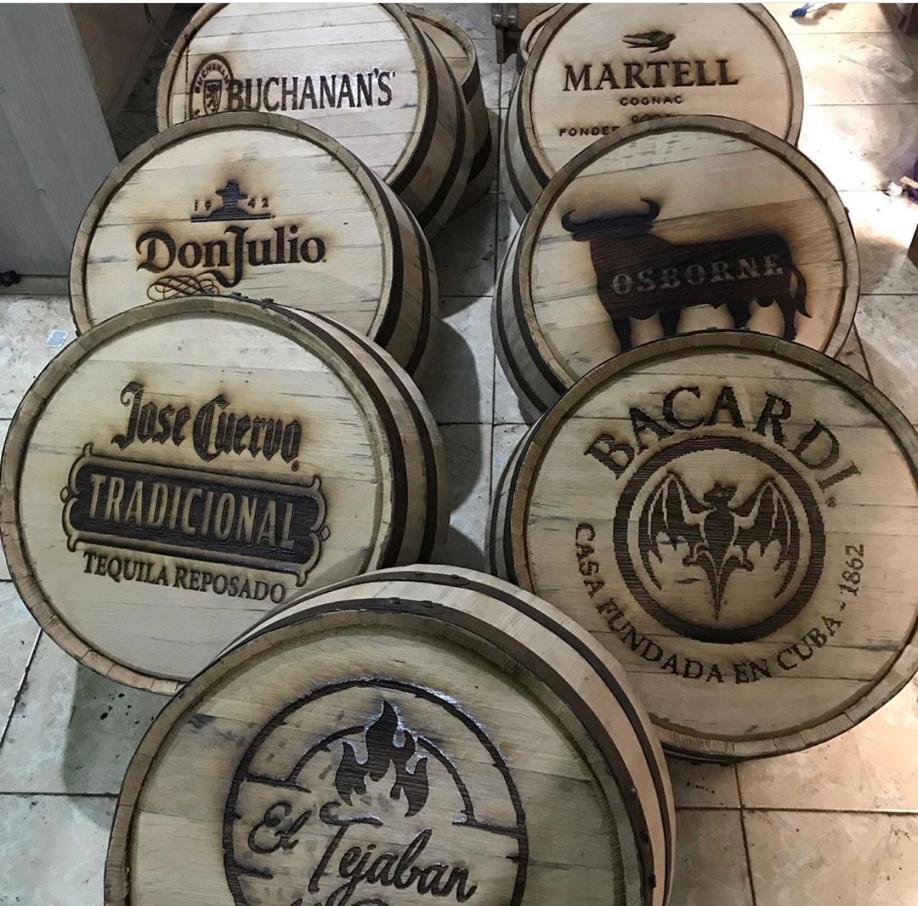 CABEZAL DE PARED GRANDE